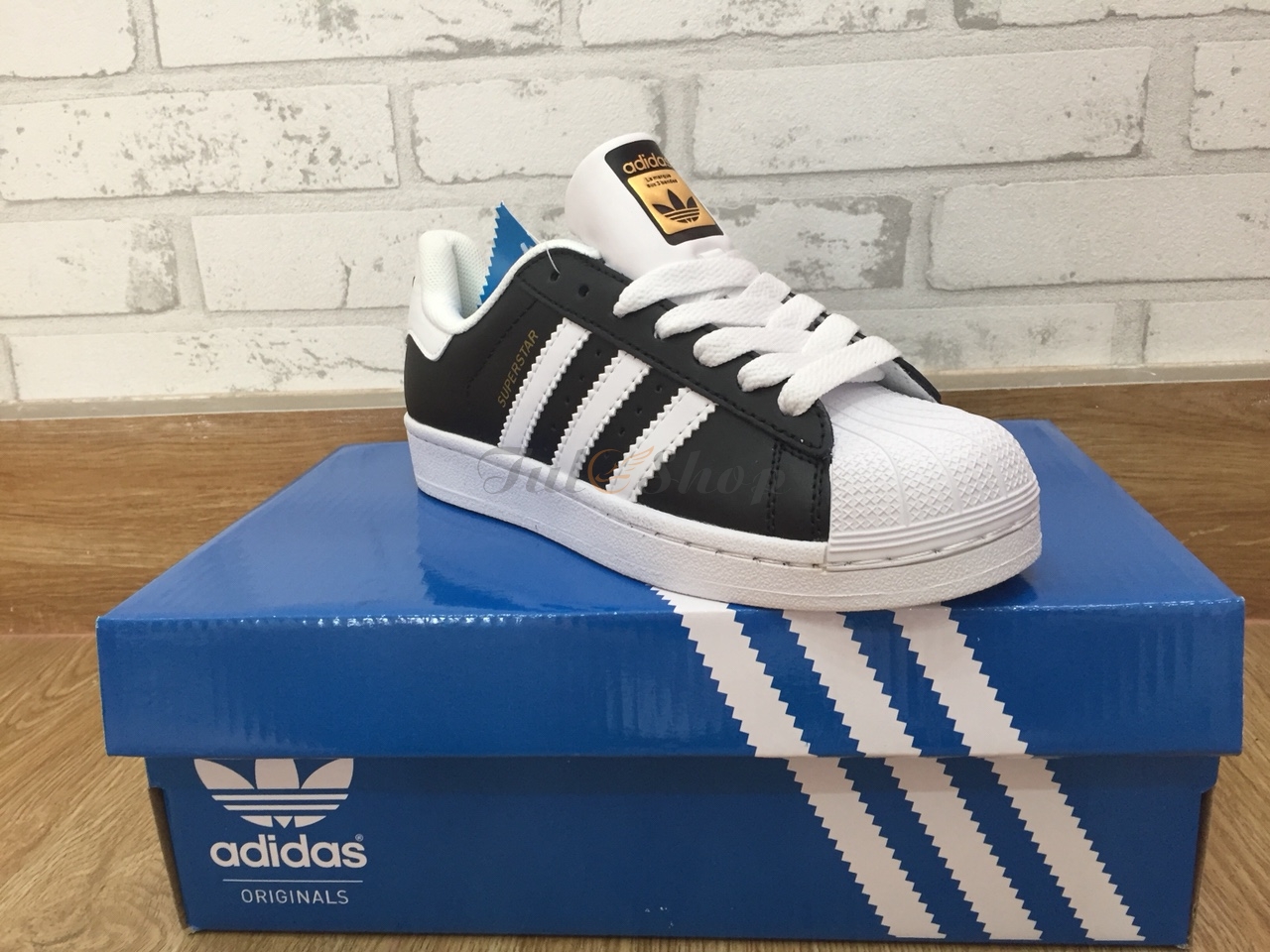 ADIDAS SUPERSTAR ĐEN SỌC TRẮNG NAM, NỮ