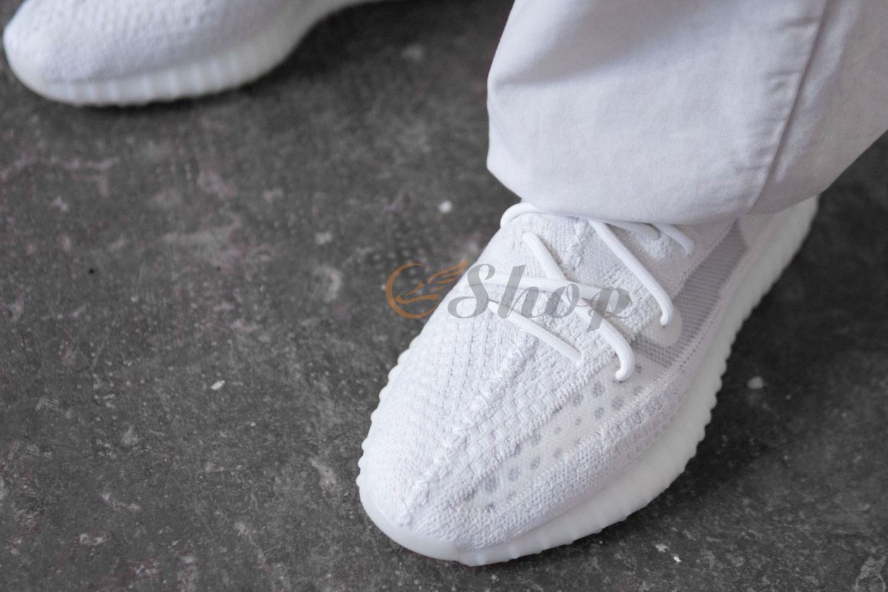 Adidas Yeezy Boost 350 V2 Bone ra mắt 21/03/2022