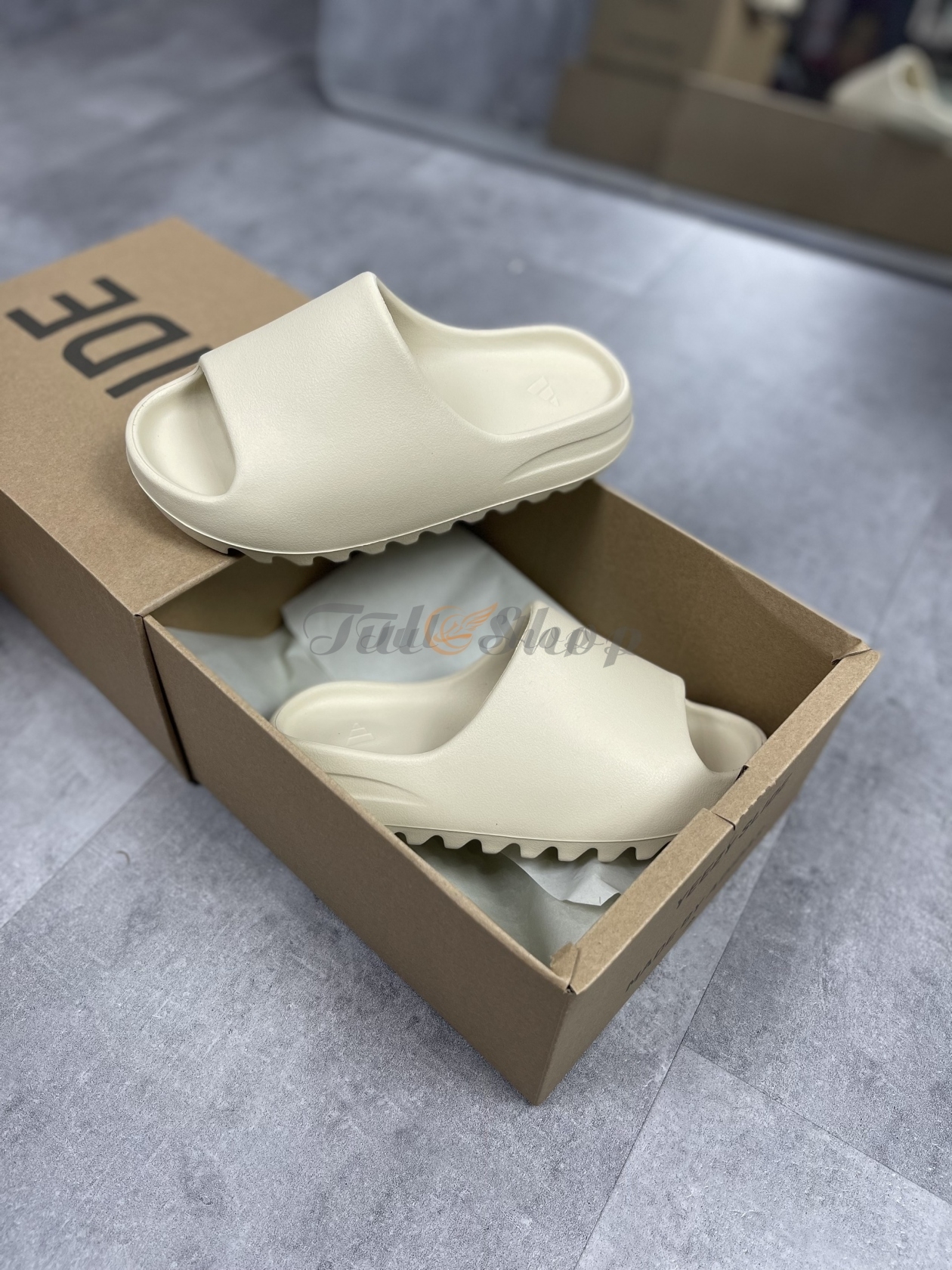 adidas-yeezy-slide-bone-22-7
