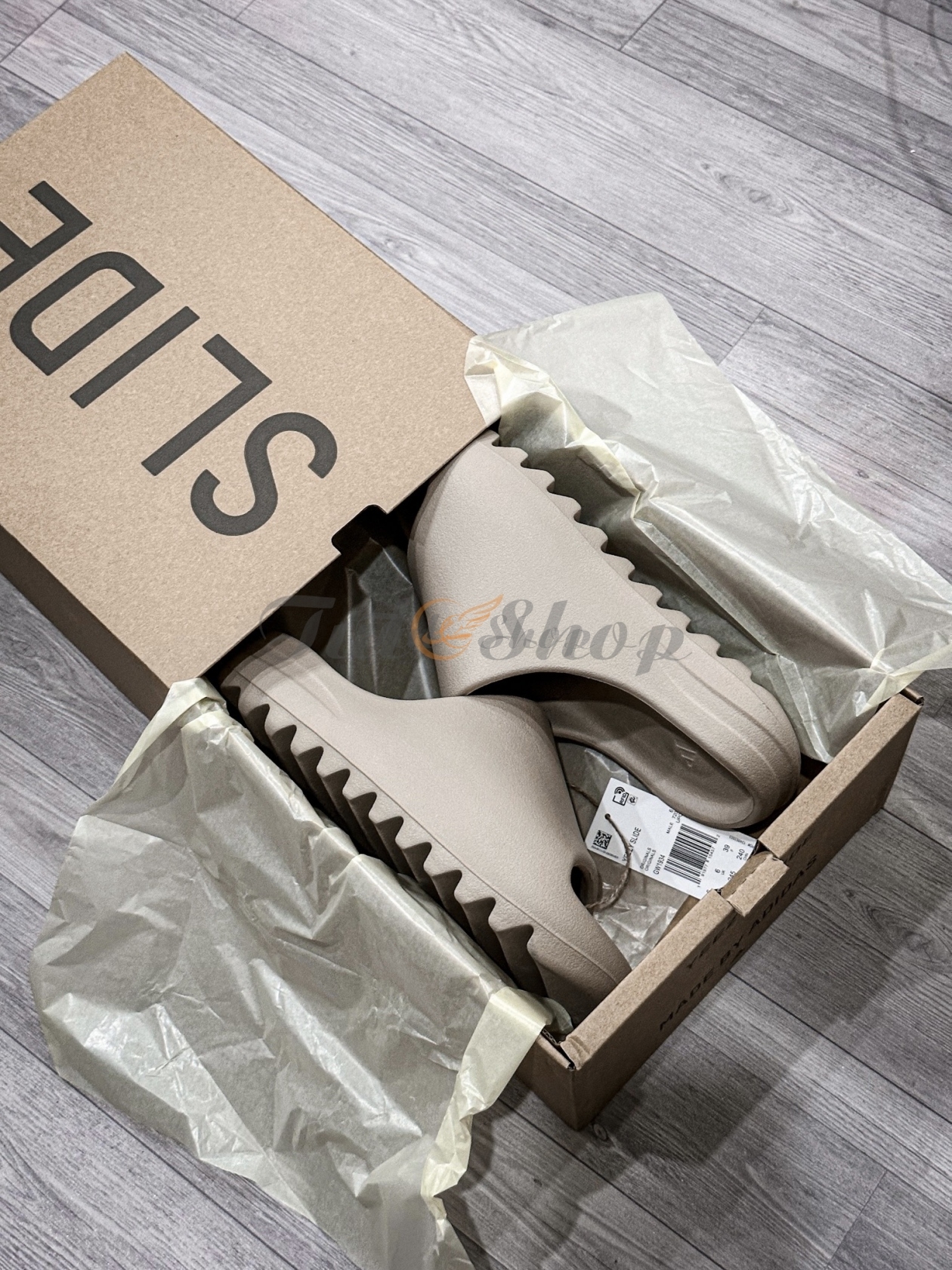 adidas-yeezy-slide-pure