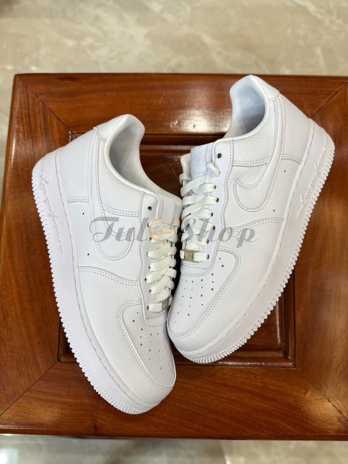 Top Giày AF1 Trắng Trend Không Lo Lỗi Mốt