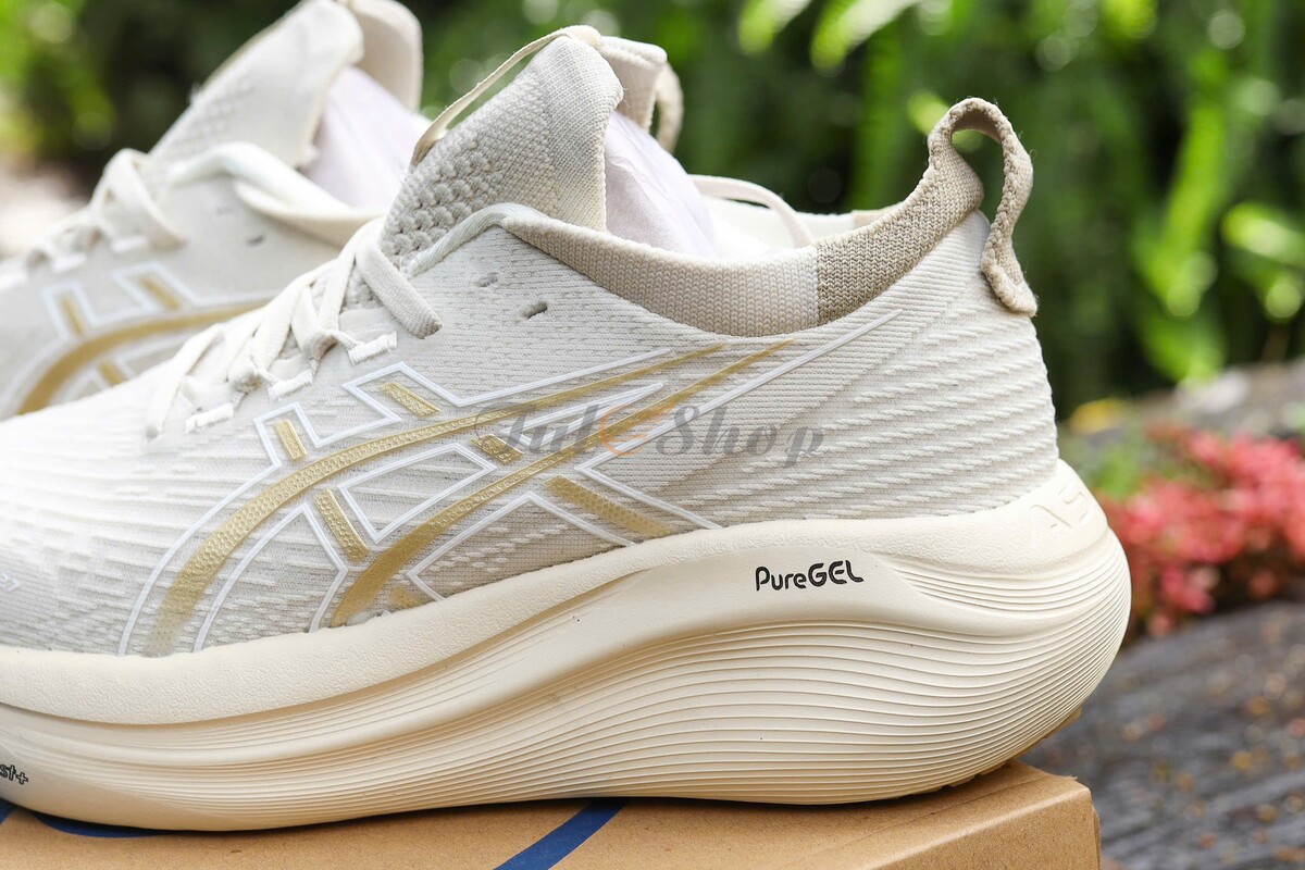 Chinh Phục Mọi Cung Đường Với ASICS GEL-NIMBUS 27 Mới