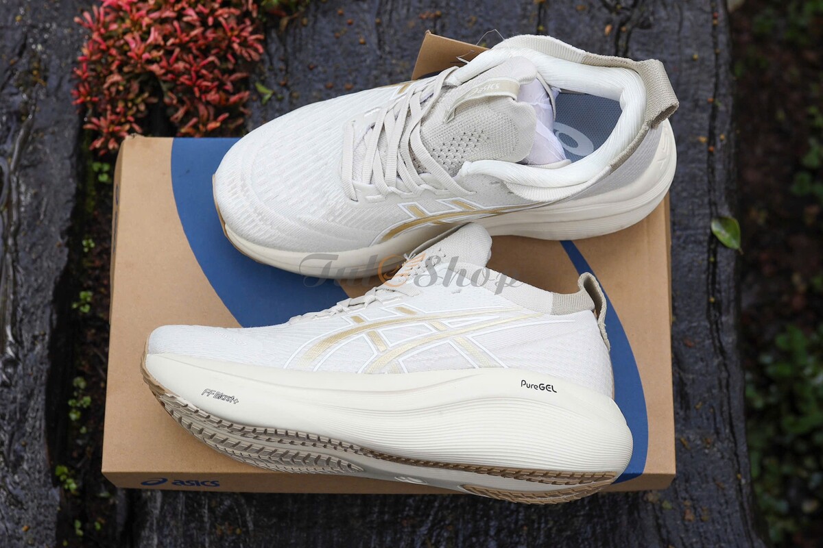 Chinh Phục Mọi Cung Đường Với ASICS GEL-NIMBUS 27 Mới