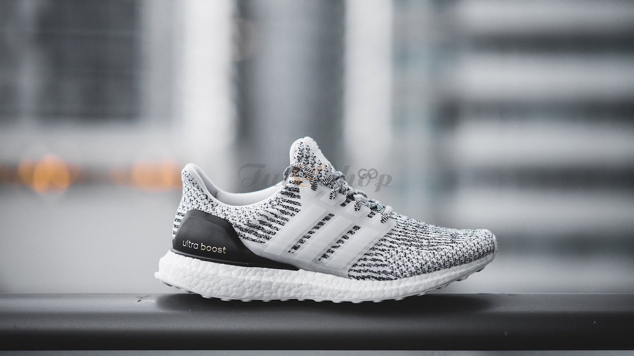 Các phiên bản giày Adidas Ultra Boost 1.0, 2.0, 3.0, 4.0, 5.0 & 20