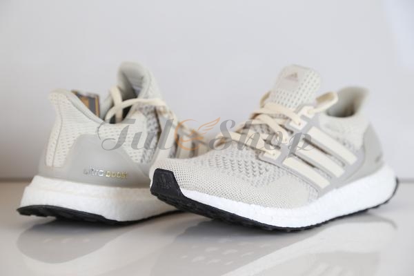 Tổng Hợp Phiên Bản Adidas Ultra Boost 1.0, 2.0, 3.0, 4.0, 5.0 & 20