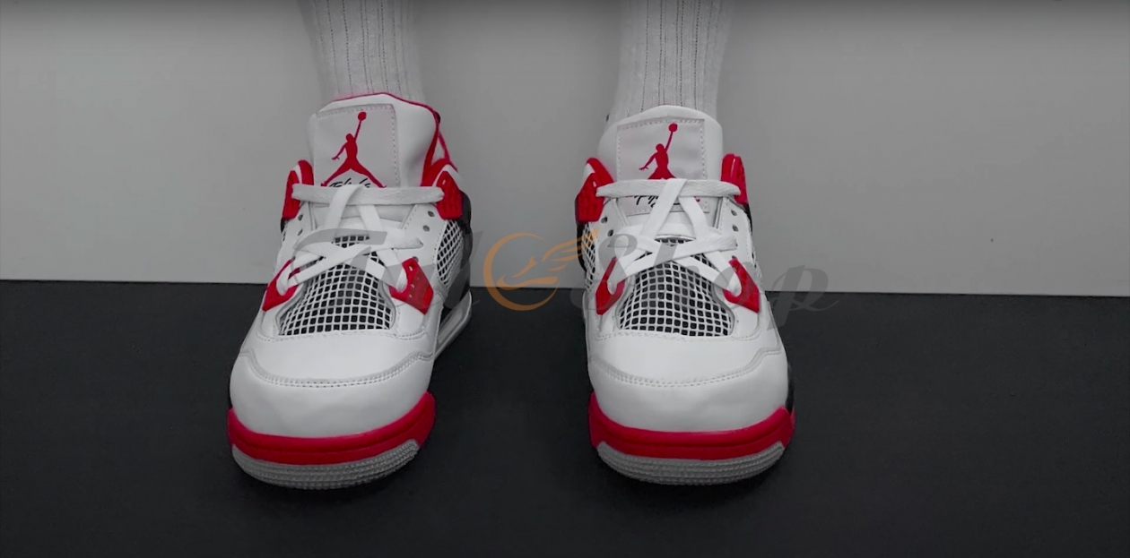 3 cách thắt dây giày Air Jordan 4 cực ngầu khi phối đồ