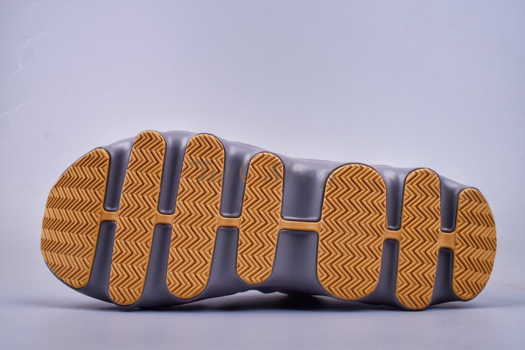 Giày Adidas Yeezy 451 - Mẫu thiết kế độc lạ chưa từng thấy