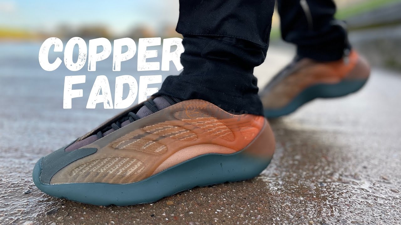 Giày Yeezy 700 V3 Copper Fade đã mở bán có gì đặc biệt?