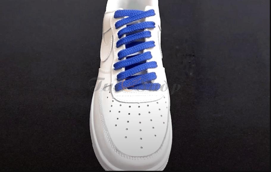 Mách bạn cách buộc dây giày Air Jordan 1 cực chất