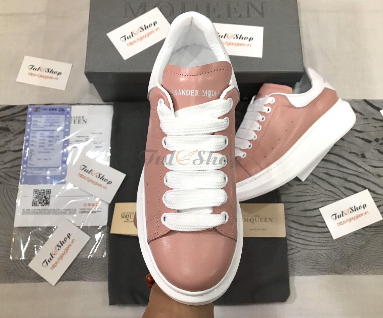 Mcqueen Hồng Trắng Nữ 1:1