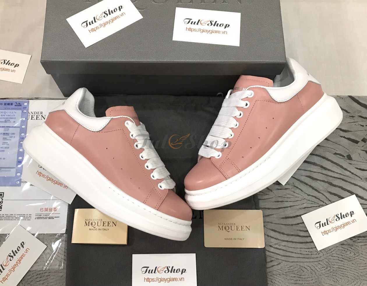Mcqueen Hồng Trắng Nữ 1:1