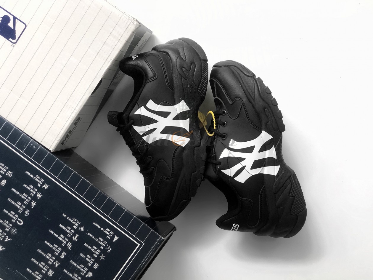 MLB New York Yankees Black Big Ball Chunky A
