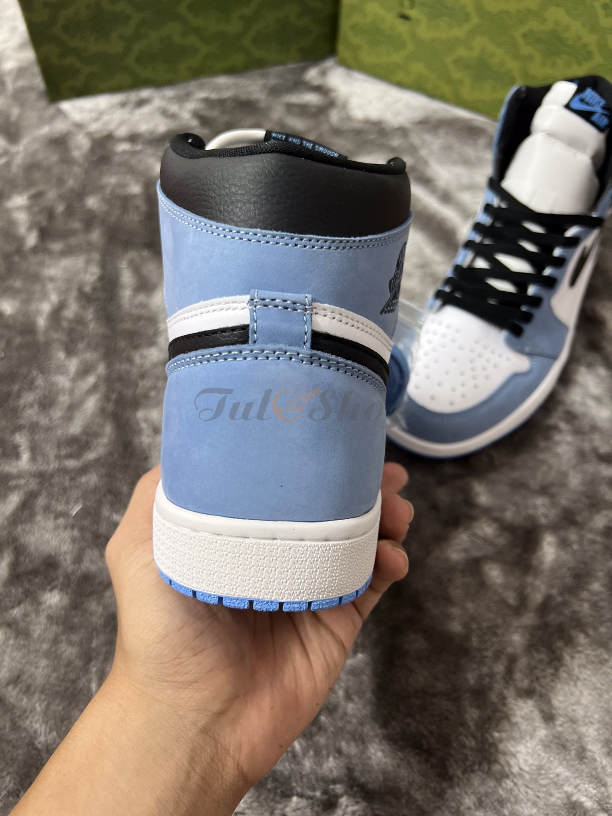 Nike Air Jordan 1 High 'University' Blue