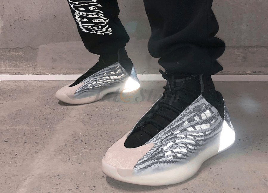 Shoes Yeezy Basketball 'Quantum' của Kanye West sắp ra mắt 2019