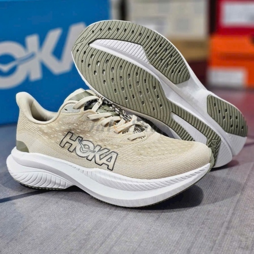 Hoka Mach 6 Beige Oat Milk