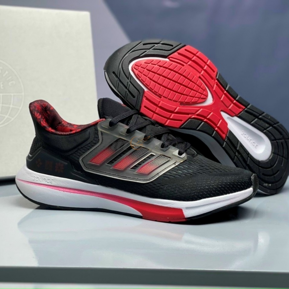 Adidas EQ21 Run Solar Red