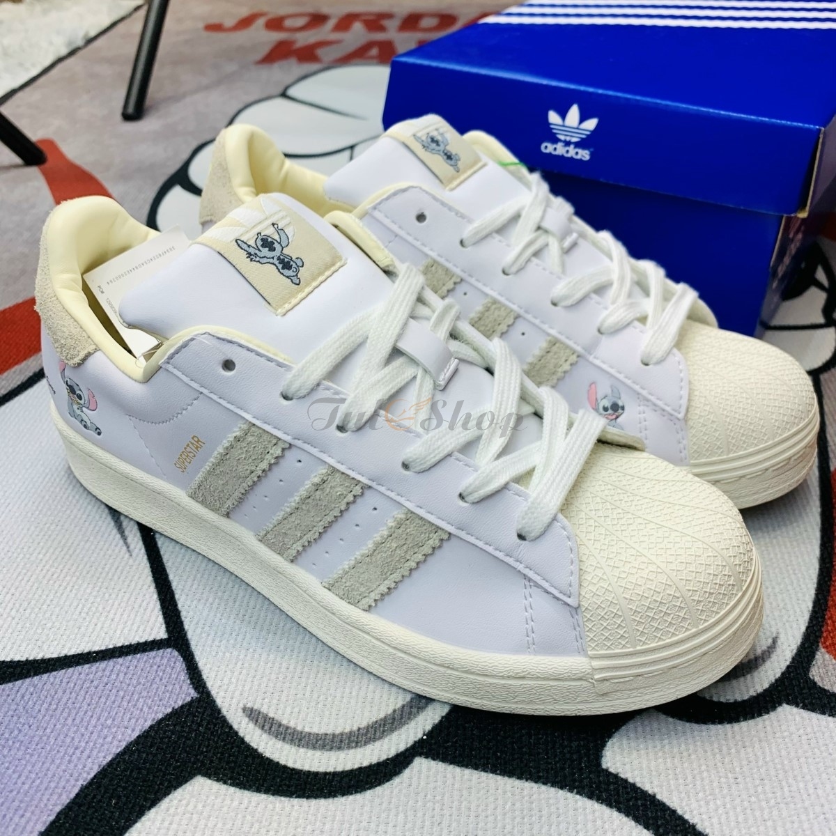 Adidas Superstar x Disney