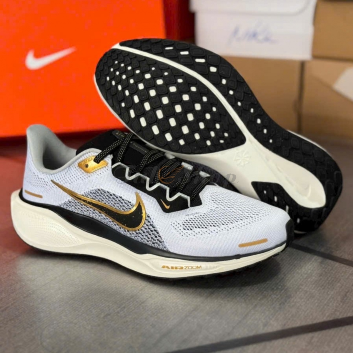 Air Zoom Pegasus 41 Metallic Gold/Light Smoke Grey