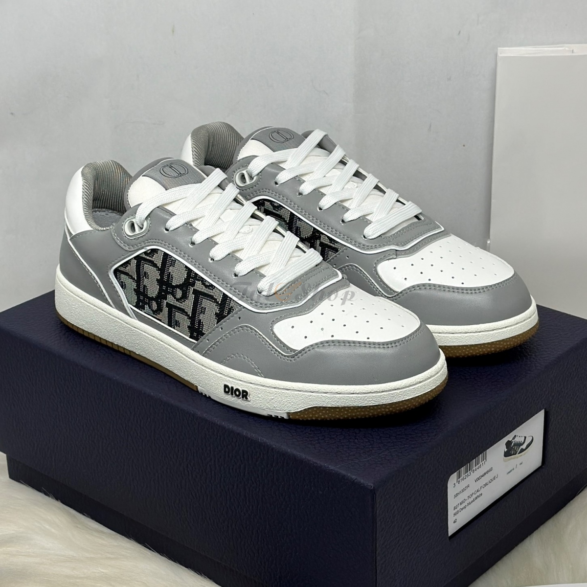 Dior B27 Low-Top Gray Beige and black Dior Oblique