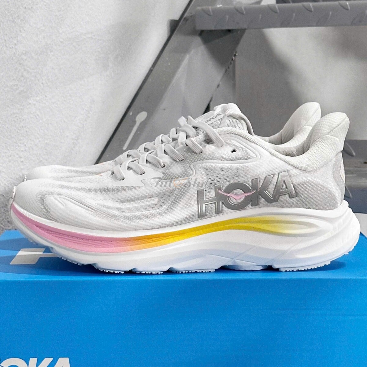 Hoka Clifton 10 Light Grey Pink Yellow