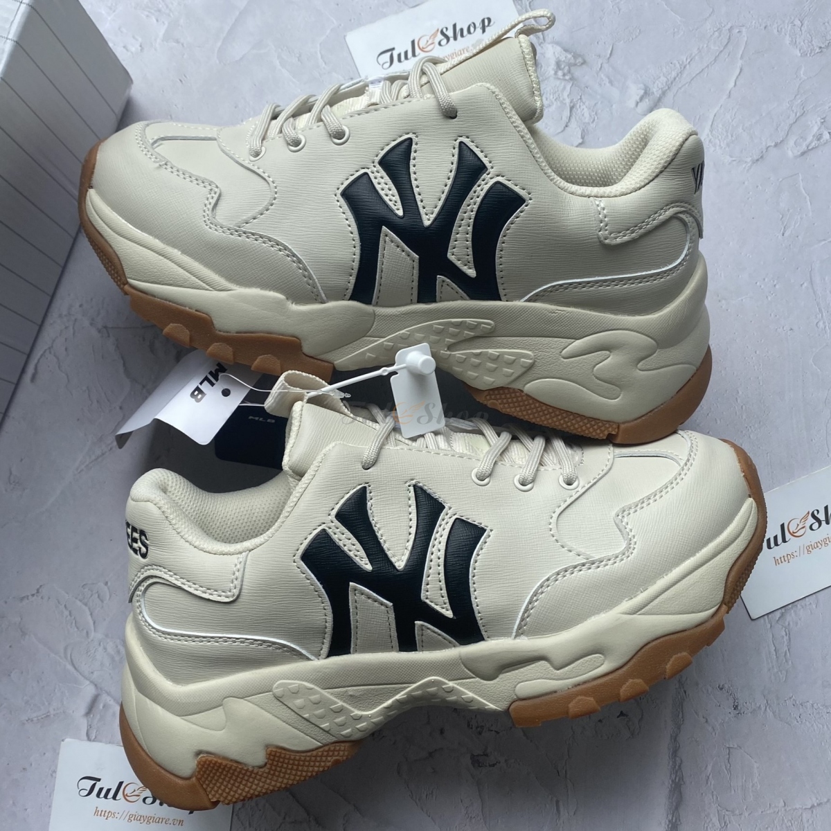 MLB Bigball Chunky NY White Black