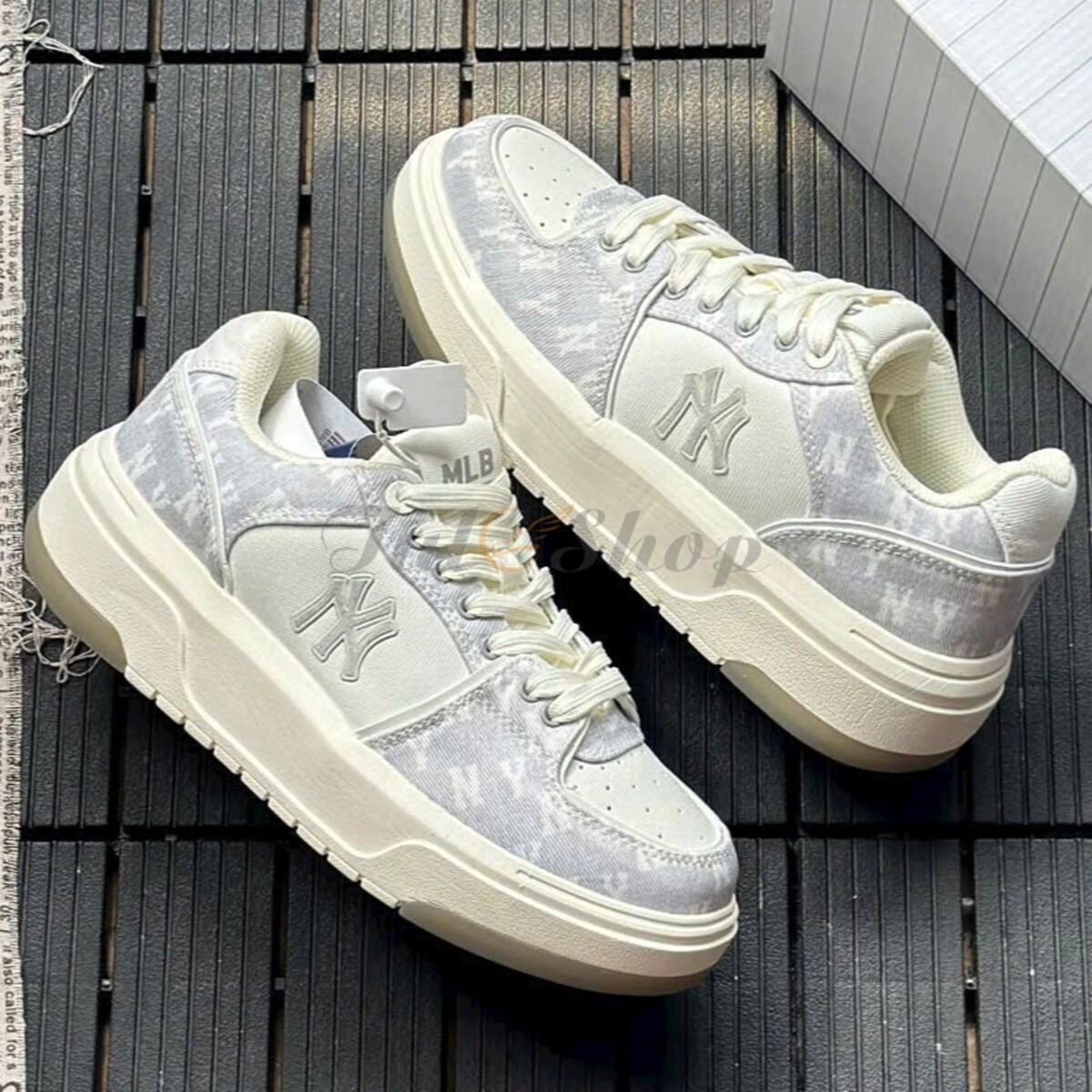 MLB Chunky Liner Denim Monogram White Grey