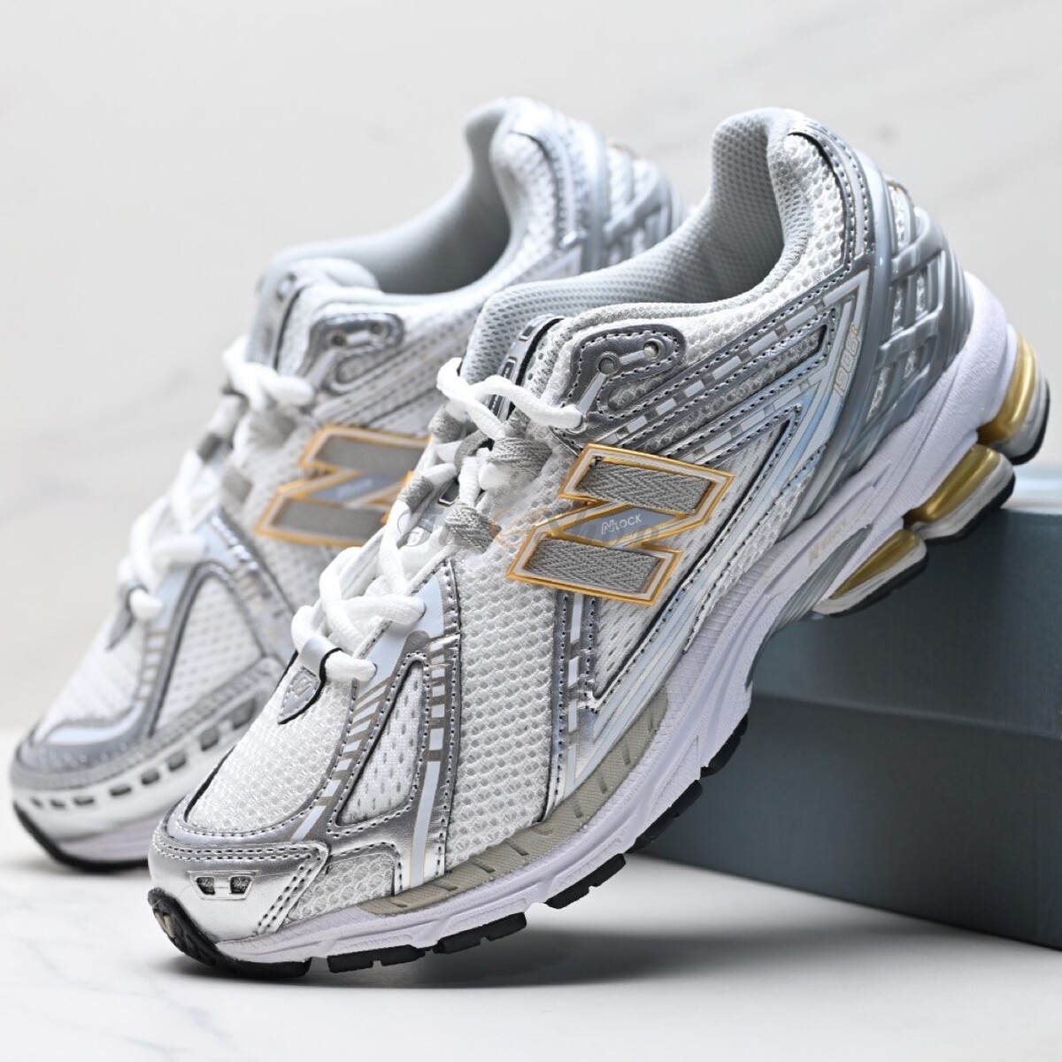 New Balance 1906r White Rain Cloud Silver Metallic
