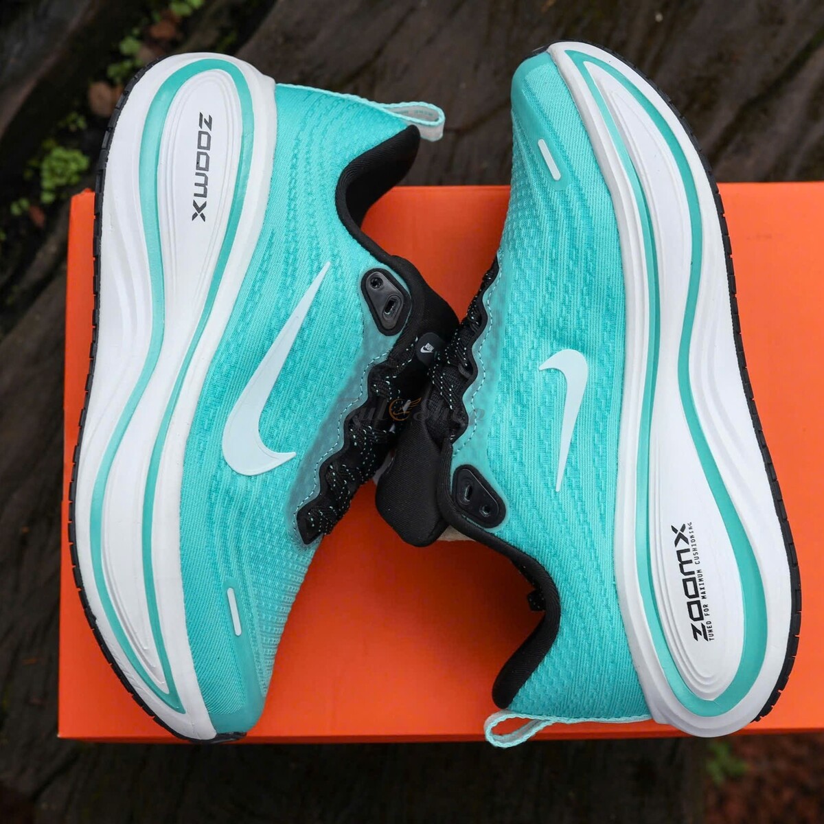 Nike Air Zoom Vomero 18 Plus Mint Black