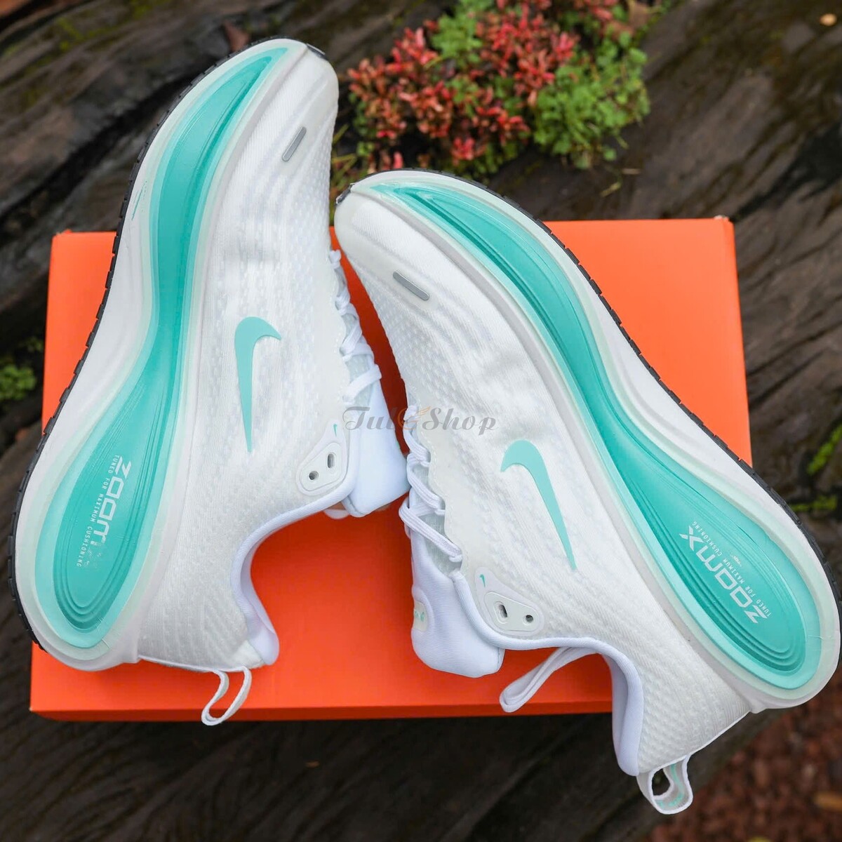 Nike Air Zoom Vomero 18 Plus White Mint