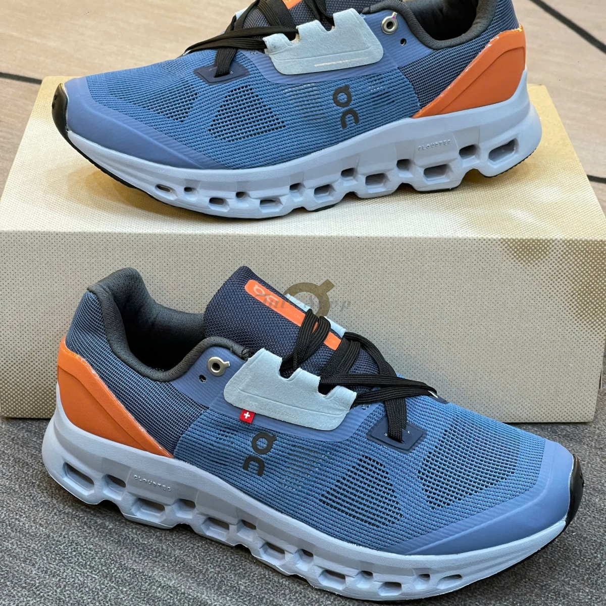 On Running Cloudstratus 2 Lake Blue Flare Orange