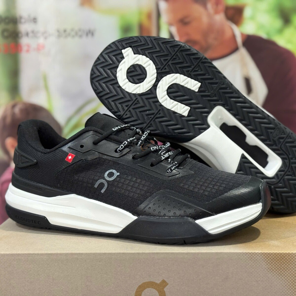 On Running Roger ADV Z5 Black