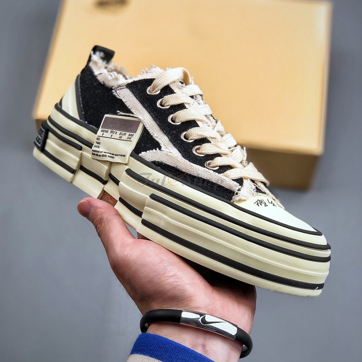 Xvessel G.O.P Black White
