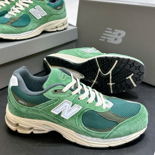 New Balance 2002R Nightwatch Green