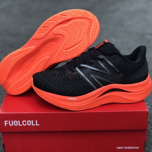 New Balance Fuelcell Propel V4 Black Orange