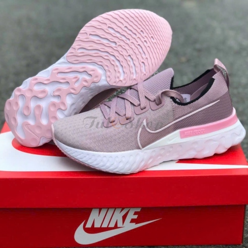 Nike React Run Flyknit Pink White