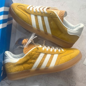 Adidas Gazelle Indoor Orange Peel White Yellow