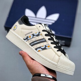 Adidas Superstar x PEACEMINUSONE Daisy