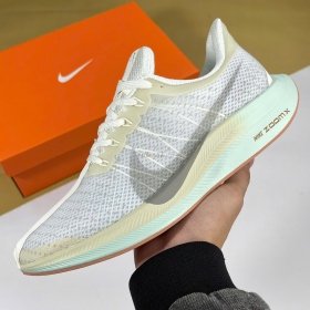 Air Zoom Pegasus 35 White Gray Mint