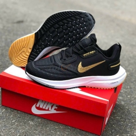 Air Zoom Water Shell Black White Gold