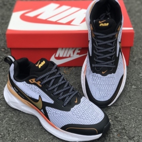 Air Zoom Winflo 12 White Black Orange