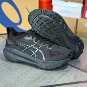 Asics Gel-Kayano 31 Black