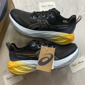 Asics Novablast 4 Black/Thunder Blue