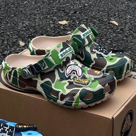 Dép Crocs Classic Clog x A Bathing Ape ABC ‘Camo Green’