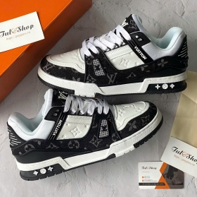 LV Trainer Sneaker Black