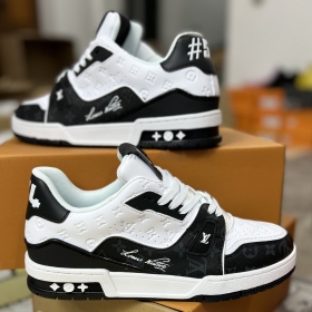 LV Trainer Text Core Black