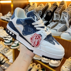 LV Trainer Text White Navy