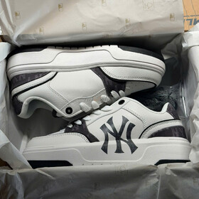 MLB Chunky Liner NY Denim Pocket White Navy Blue