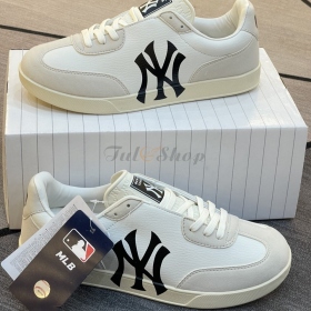 MLB Squeeze New York Yankees White