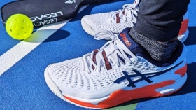 Mua giày Tennis, pickle ball, cầu lông cần quan tâm những tiêu chí nào?