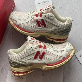 New Balance 1906R Sea Salt True Red